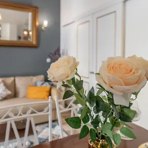 https://main-street-apartments.hotelaalgarve.com