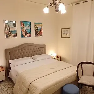 https://casa-mary-giardini-naxos.sicilyhotelsitaly.net