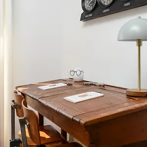 Apartment Jardim Flores Luxury, Lisbon